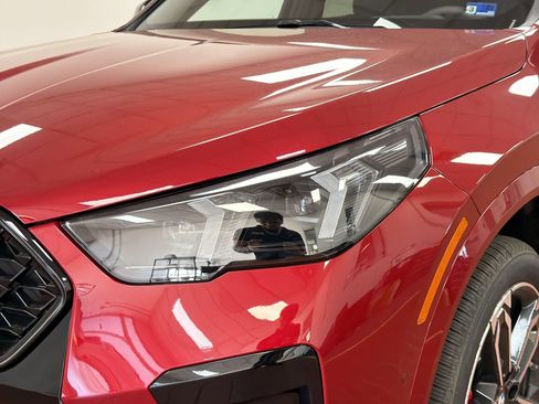 Used 2026 BMW X2 xDrive28i w/ Technology Package AWD/4WD image 11