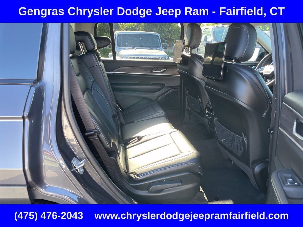 Used 2023 Jeep Grand Cherokee L Limited w/ Luxury Tech Group II AWD/4WD image 26