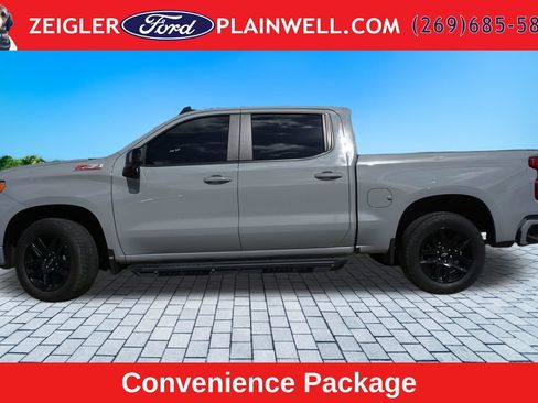 Used 2024 Chevrolet Silverado 1500 RST AWD/4WD image 2