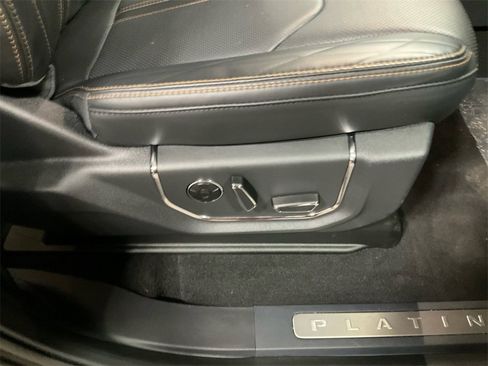 Used 2024 Ford Expedition Max Platinum image 17