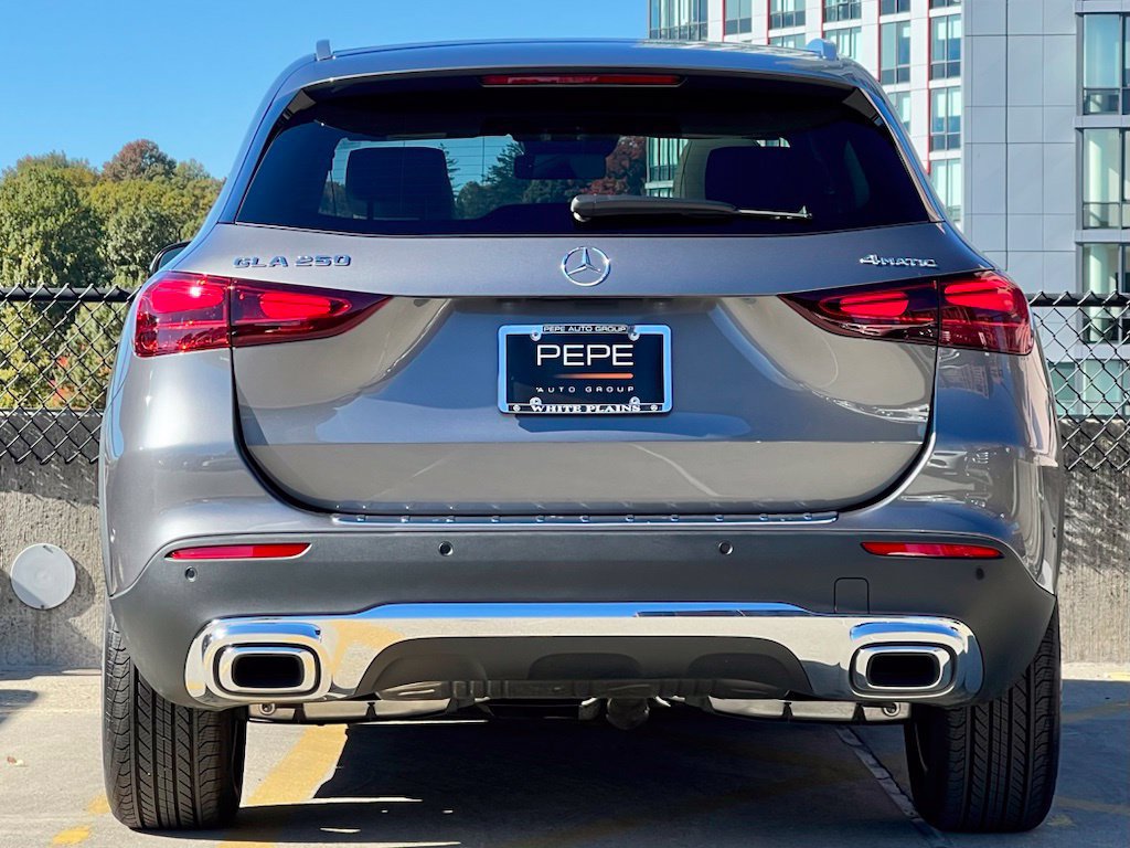 Certified 2026 Mercedes-Benz GLA 250 4MATIC image 5