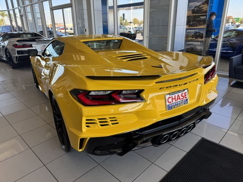 New 2026 Chevrolet Corvette Z06 w/ Stealth Interior Trim Package RWD image 6
