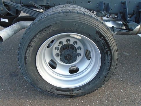 New 2024 RAM 5500 Tradesman w/ Safety Group image 11