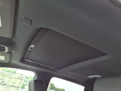 New 2026 GMC Canyon Elevation w/ Convenience Package image 11