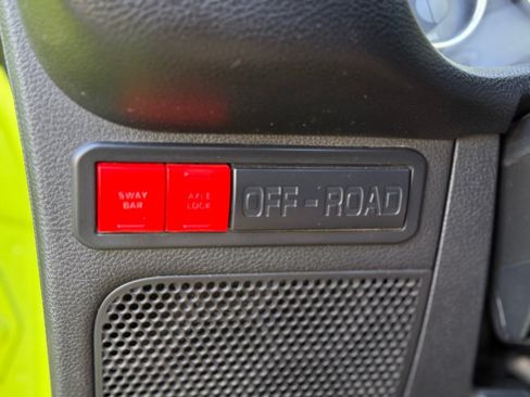 Used 2016 Jeep Wrangler Unlimited Rubicon AWD/4WD image 32