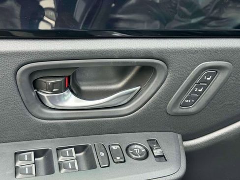 New 2025 Honda Pilot Touring image 31