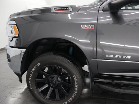 Used 2022 RAM 2500 Big Horn w/ Level C Equiment Group AWD/4WD image 33