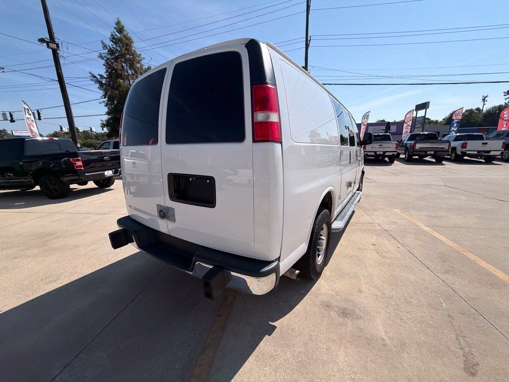 Used 2019 Chevrolet Express 2500 w/ Driver Convenience Package RWD image 11