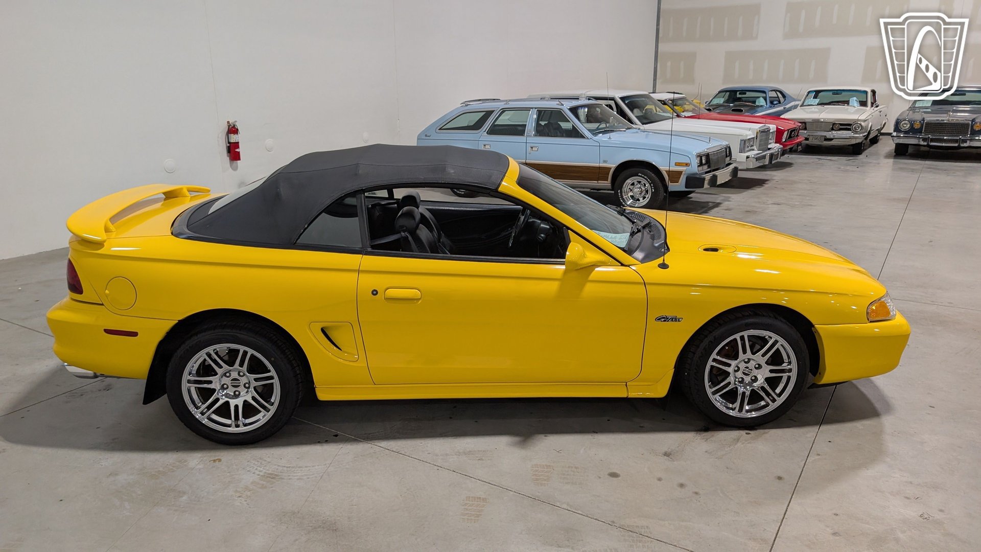 Used 1998 Ford Mustang GT RWD image 16