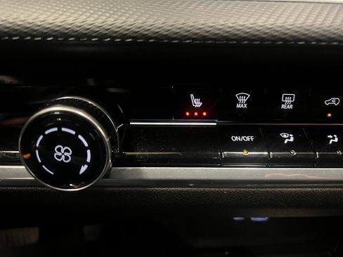 Used 2025 Chevrolet Equinox LT image 44