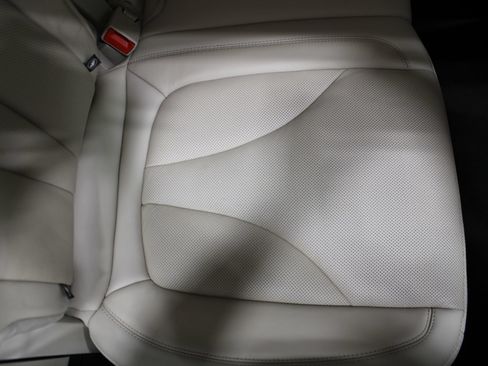 Used 2019 Lincoln Nautilus Reserve AWD/4WD image 23
