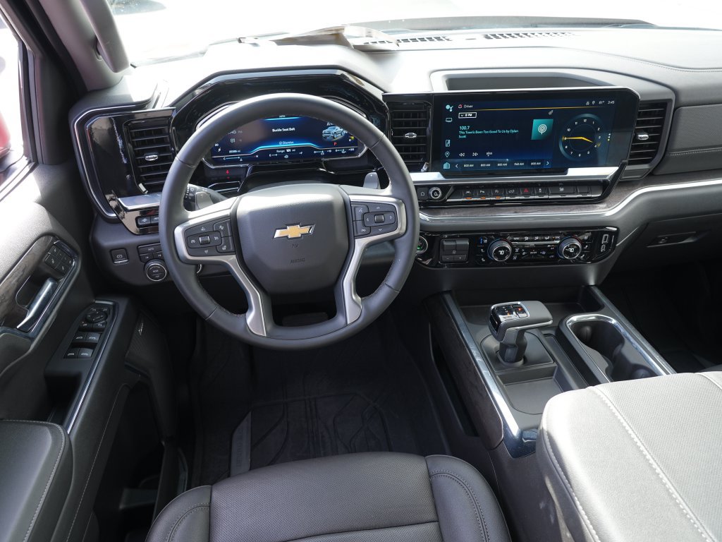 Certified 2024 Chevrolet Silverado 1500 LTZ w/ Technology Package AWD/4WD image 21