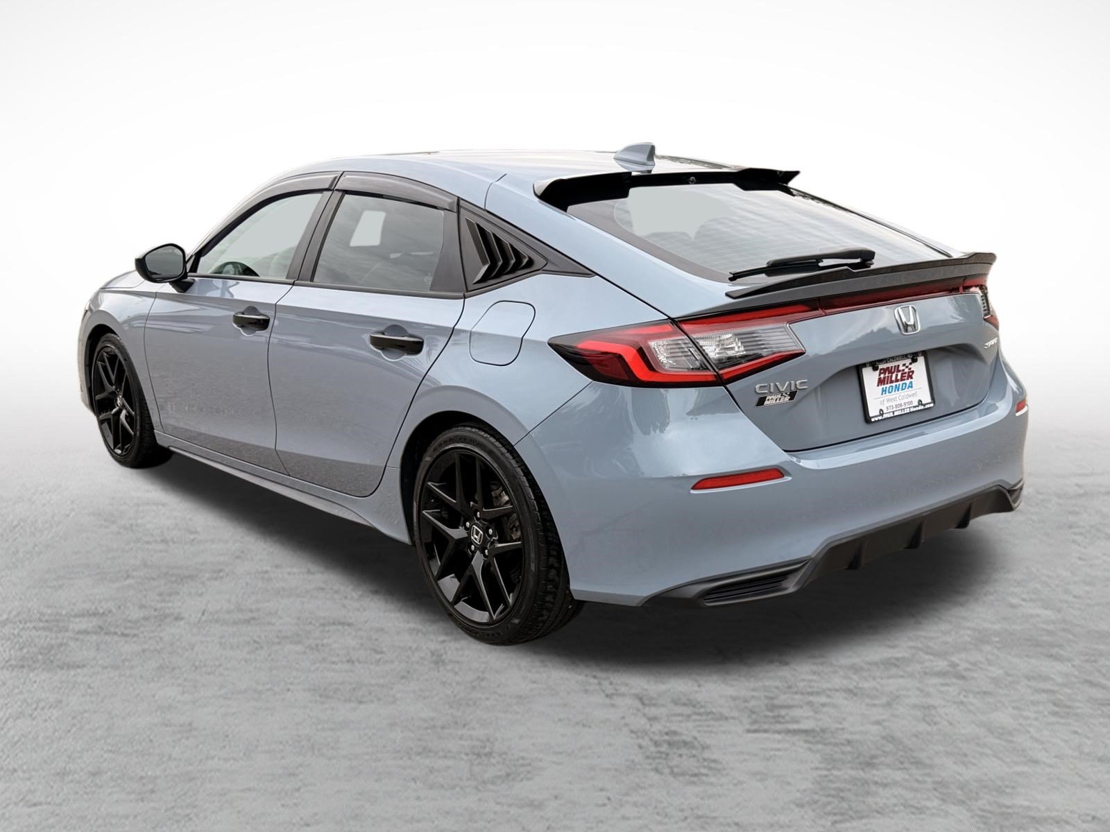 Used 2023 Honda Civic Sport image 4