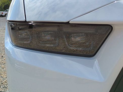 Used 2025 Ford Mustang Coupe RWD image 13
