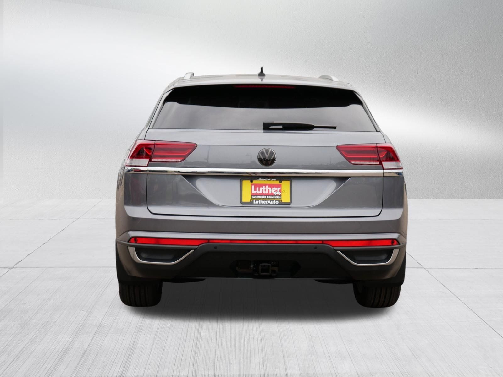 Certified 2021 Volkswagen Atlas Cross Sport SE AWD/4WD image 6