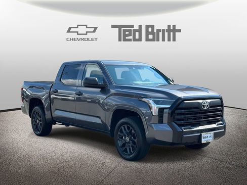 Used 2025 Toyota Tundra SR w/ SR Tow Package AWD/4WD image 3