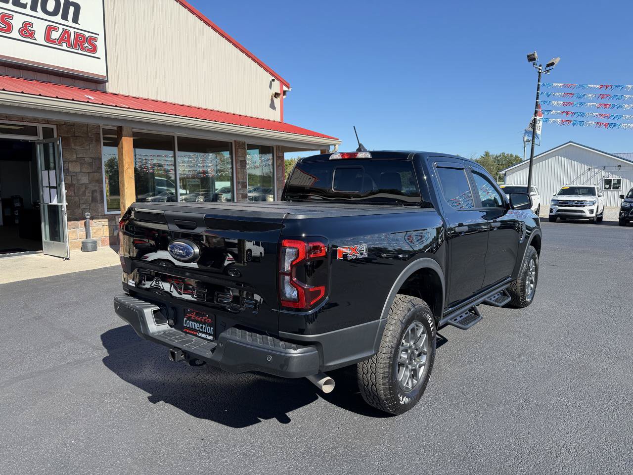Used 2025 Ford Ranger XLT w/ FX4 Off-Road Package AWD/4WD image 4