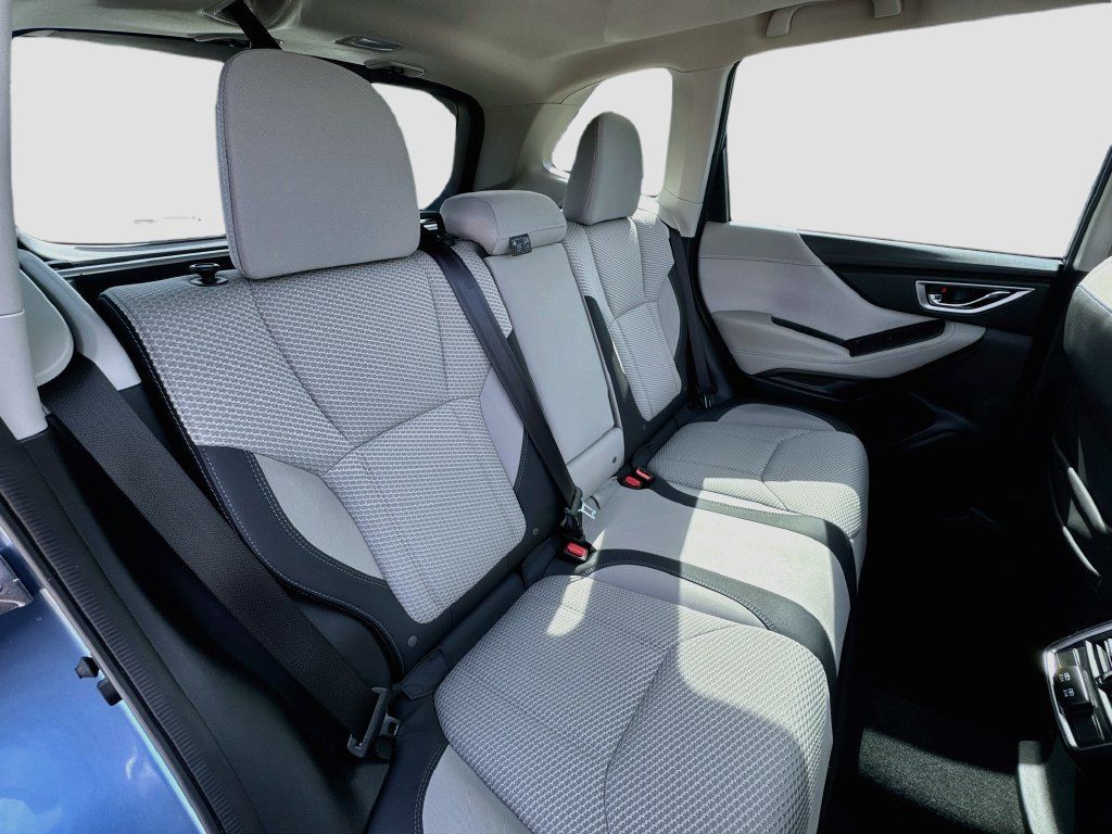 Certified 2023 Subaru Forester Premium AWD/4WD image 25