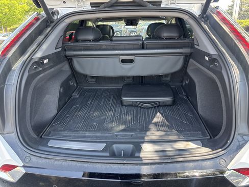 Used 2025 Cadillac Optiq Luxury 2 w/ LPO, Floor Liner Package AWD/4WD image 34