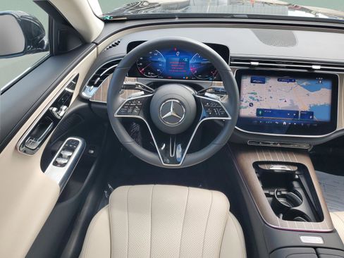 Certified 2025 Mercedes-Benz E 350 E 350 image 8