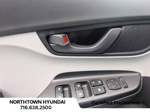 Certified 2023 Hyundai Kona SEL AWD/4WD image 31