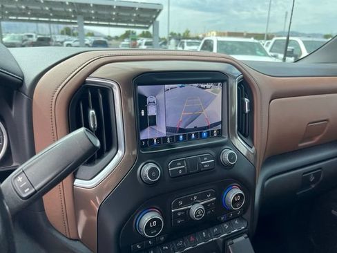 Used 2022 Chevrolet Silverado 2500 High Country w/ Z71 Off-Road Package AWD/4WD image 24