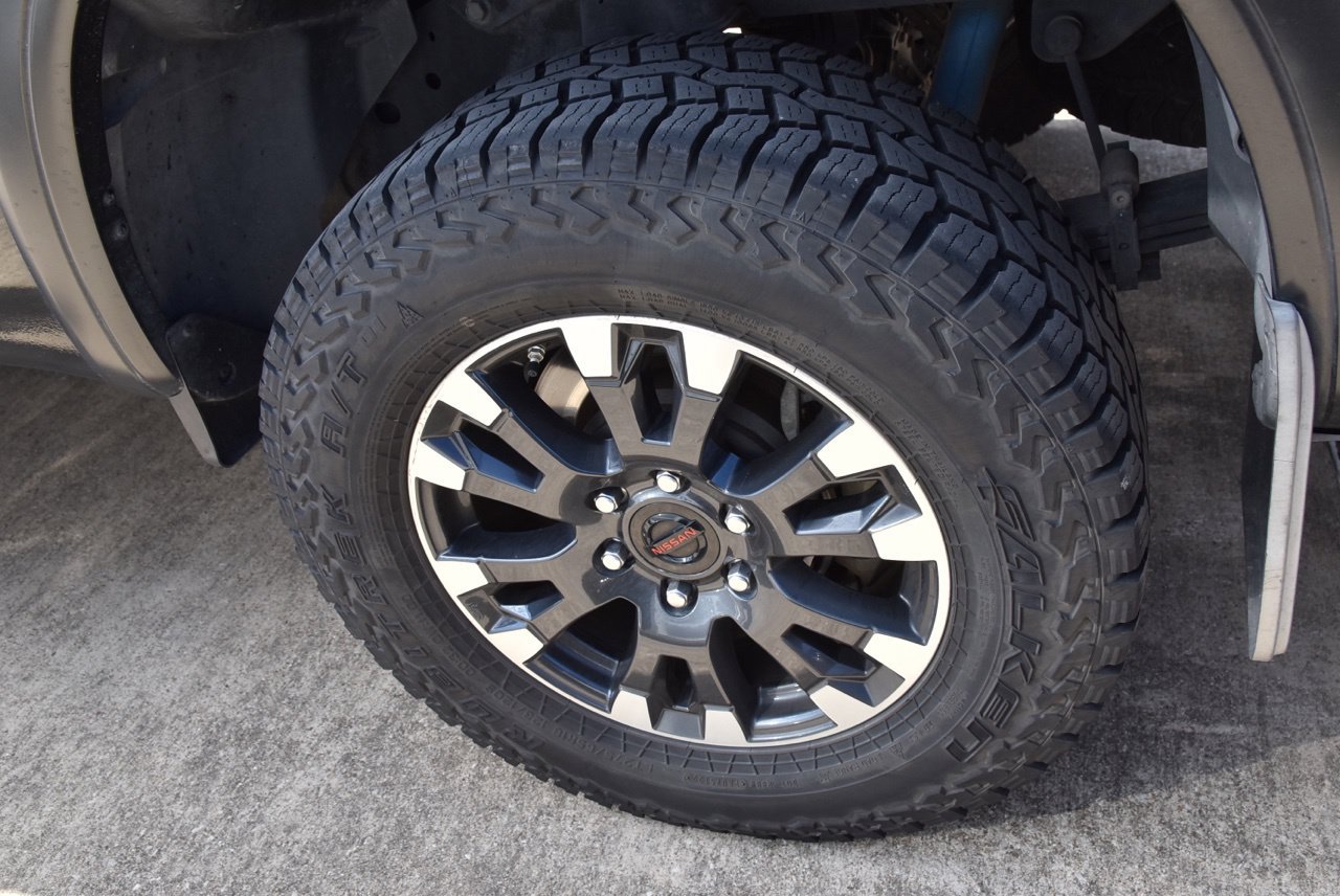 Used 2021 Nissan Titan PRO-4X w/ Pro-4x Convenience Package AWD/4WD image 12