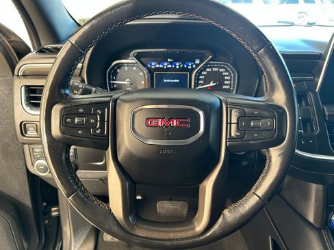 Used 2021 GMC Yukon XL AT4 image 40