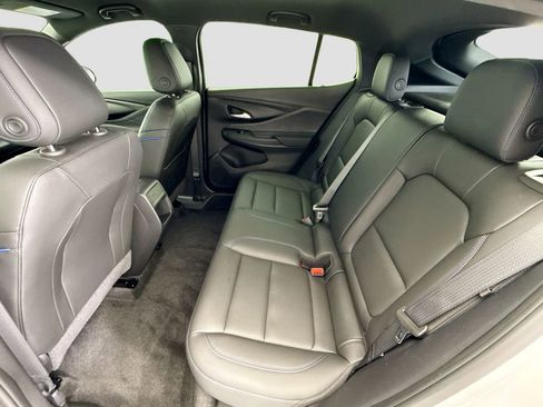 Used 2024 Buick Envista Sport Touring FWD image 19