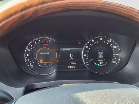 Used 2018 Ford Explorer Platinum AWD/4WD image 19