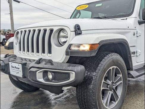 Used 2023 Jeep Wrangler Unlimited Sahara w/ Cold Weather Group AWD/4WD image 12