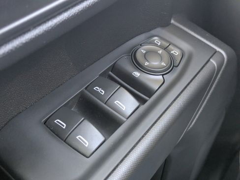 Used 2022 Chevrolet Silverado 1500 Custom RWD image 28