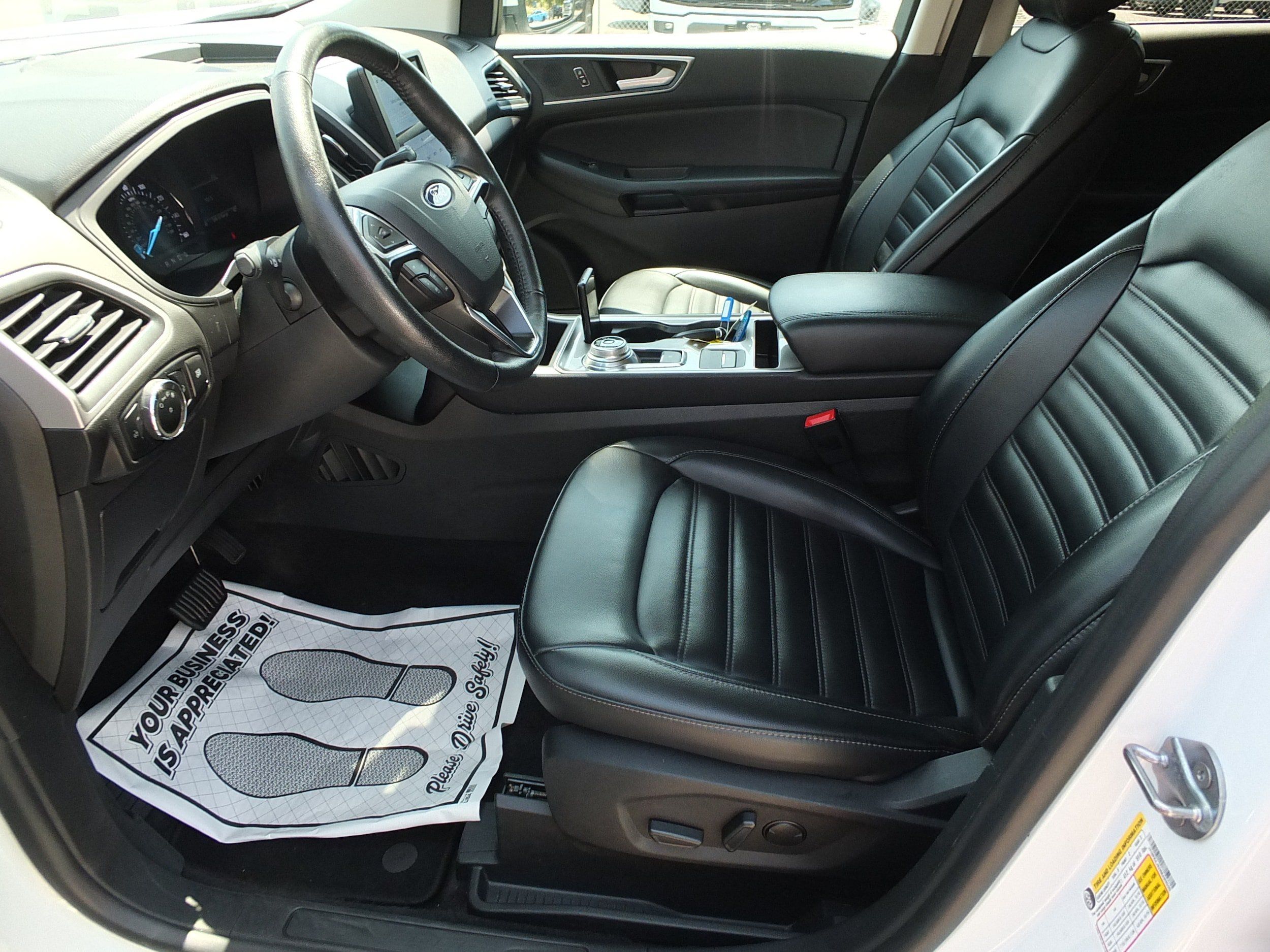 Used 2024 Ford Edge SEL AWD/4WD image 11