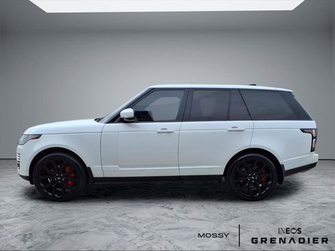Used 2018 Land Rover Range Rover Supercharged image 4