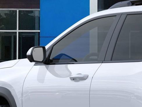 New 2026 Chevrolet Equinox ACTIV w/ Safety and Technology Package image 12