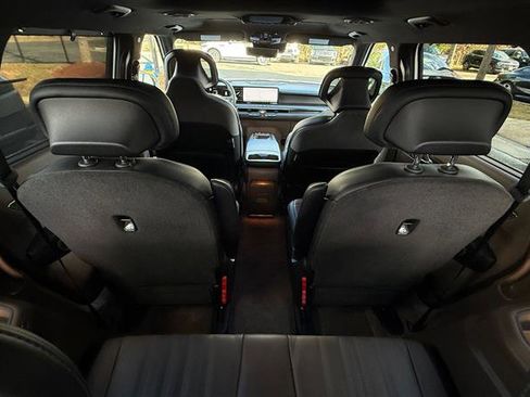 Used 2025 Kia EV9 GT-Line image 34