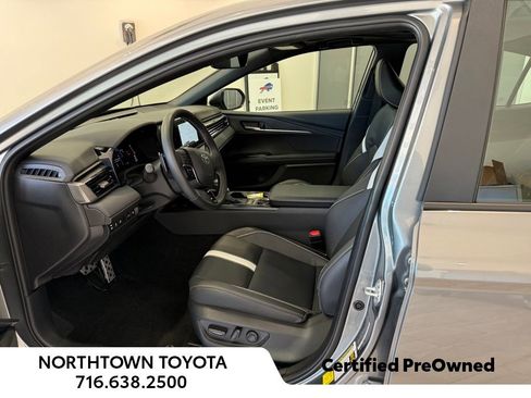 Used 2026 Toyota Camry SE w/ Convenience Package FWD image 10
