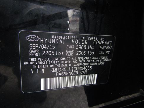 Used 2016 Hyundai Elantra GT image 25