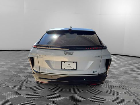 New 2026 Cadillac Lyriq Luxury image 6