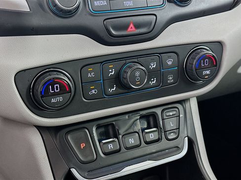 Used 2018 GMC Terrain SLT w/ Preferred Package image 24