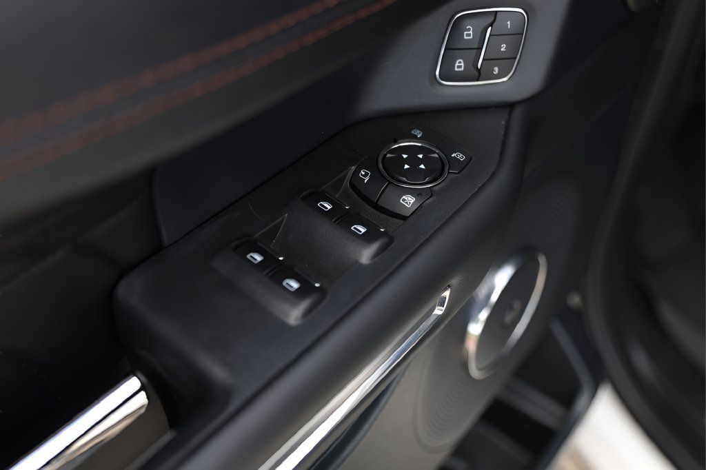 Used 2021 Ford Expedition Platinum RWD image 23