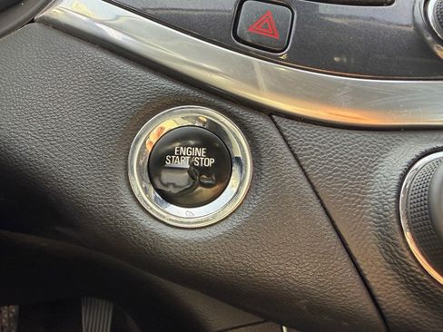 Used 2019 Chevrolet Impala LT FWD image 10
