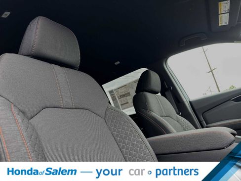 New 2025 Honda Pilot Sport image 18