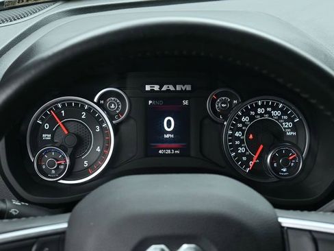 Used 2024 RAM 3500 Big Horn image 25