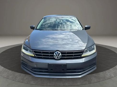 Used 2018 Volkswagen Jetta S w/ Cold Weather Package image 2