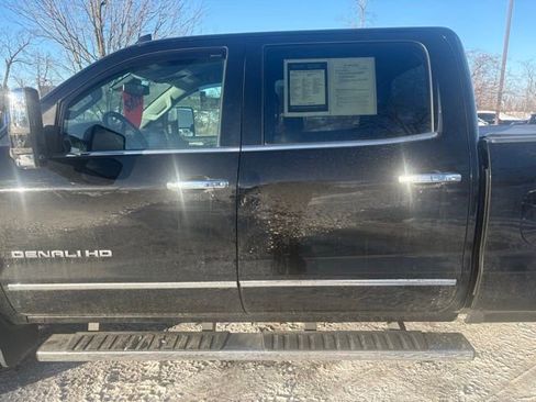 Used 2017 GMC Sierra 3500 Denali w/ Snow Plow Prep Package image 15