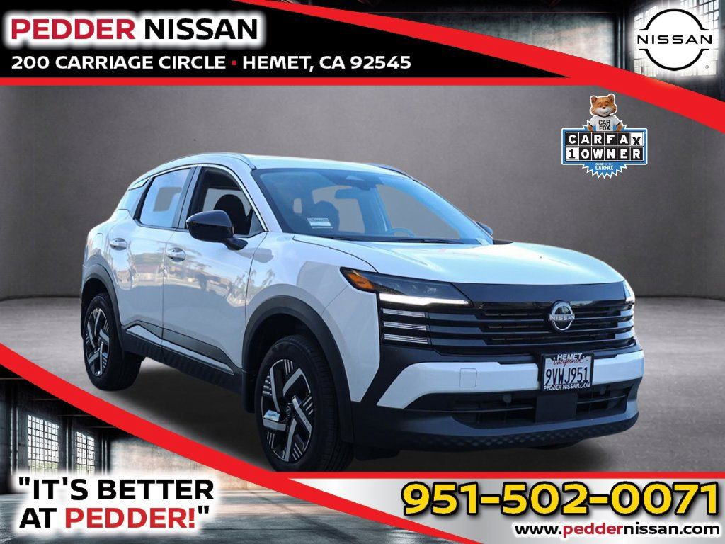 Used 2026 Nissan Kicks SV w/ Charging Package FWD image 1