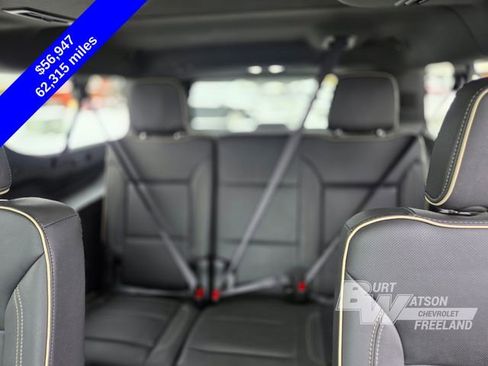 Used 2024 Chevrolet Suburban Premier w/ Premium Package 2 image 13