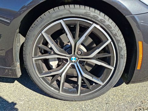 Used 2023 BMW 530i xDrive w/ M Sport Package image 8