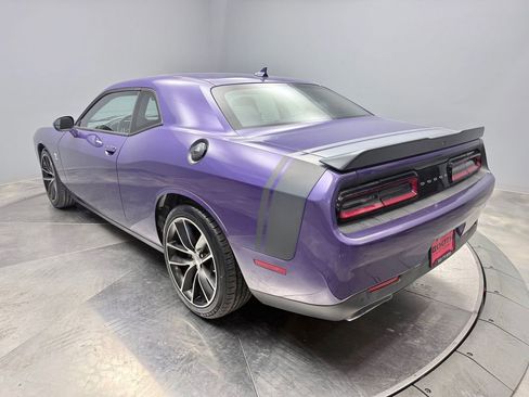 Used 2016 Dodge Challenger R/T Scat Pack w/ Leather Interior Group image 7